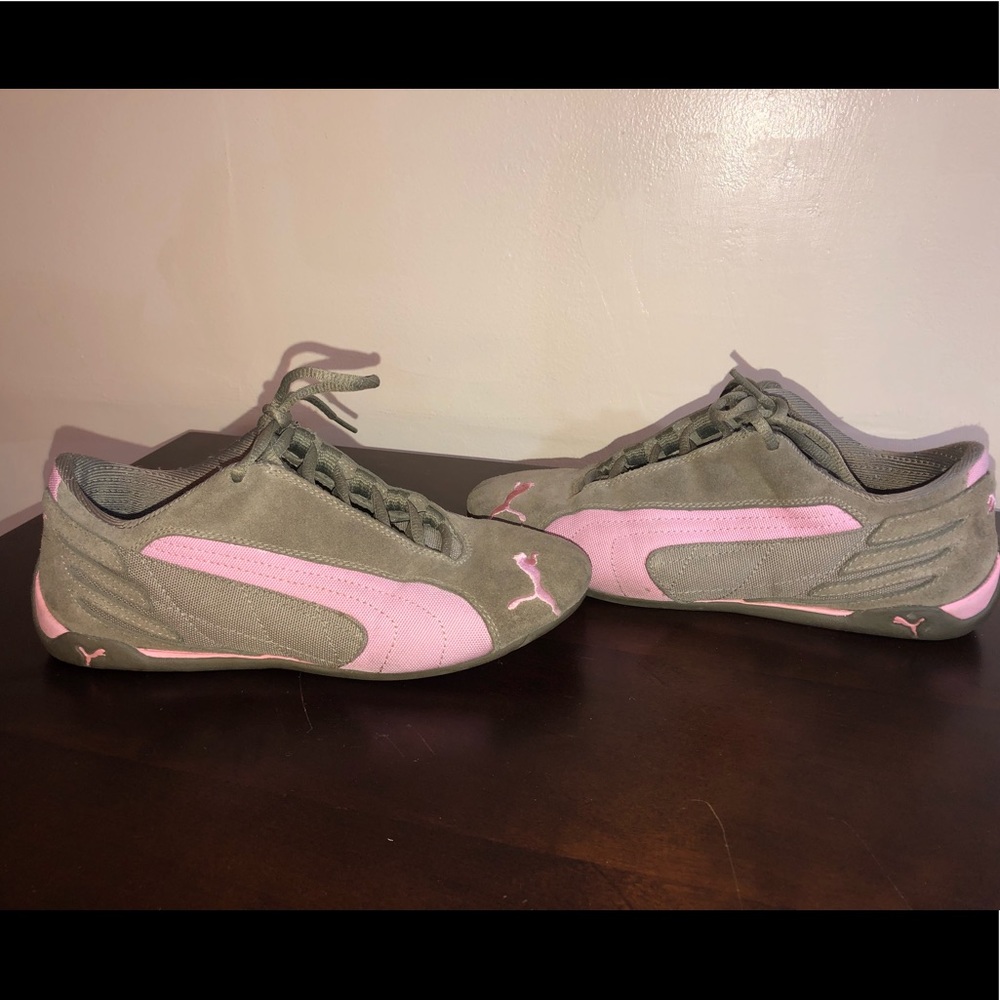 Puma Women’s Vintage Etoile Suede Sneaker